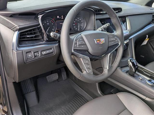 new 2025 Cadillac XT5 car, priced at $57,915