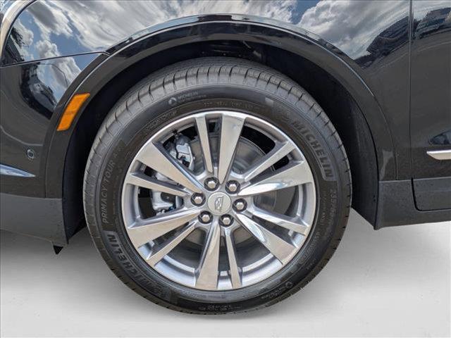 new 2025 Cadillac XT5 car, priced at $57,915
