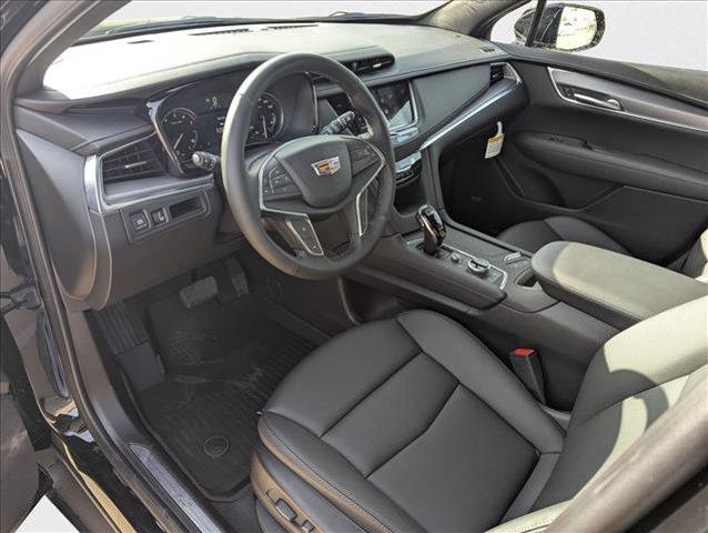 new 2025 Cadillac XT5 car, priced at $45,840