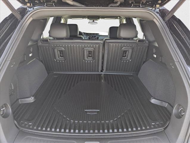 new 2025 Cadillac XT5 car, priced at $45,840