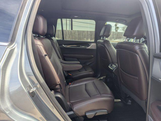 used 2022 Cadillac XT6 car, priced at $30,911