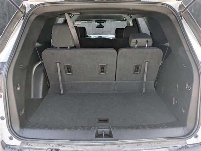 used 2023 Chevrolet Traverse car, priced at $25,702