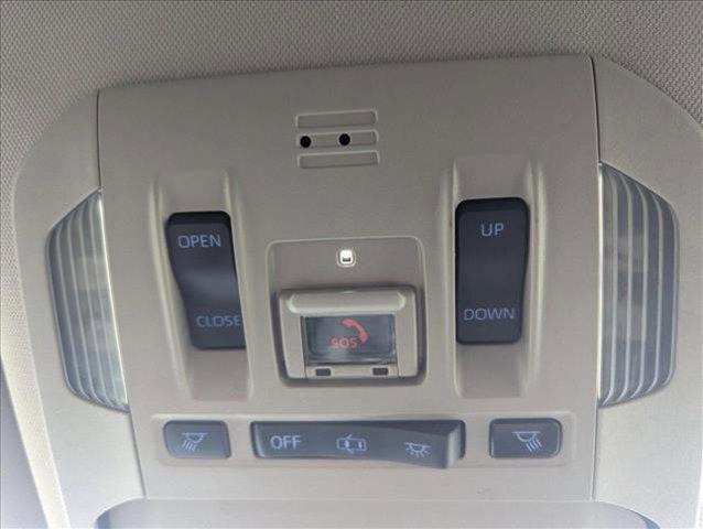 used 2021 Toyota Highlander car, priced at $29,209