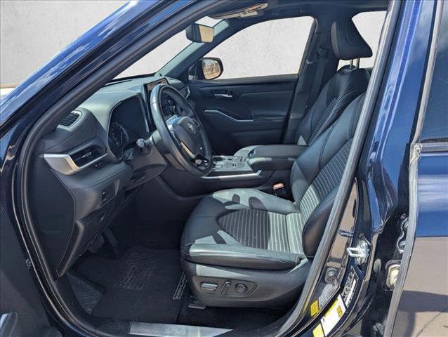 used 2022 Toyota Highlander car, priced at $31,713