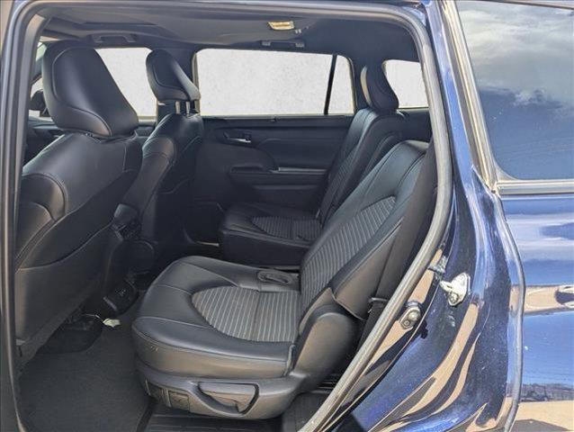 used 2022 Toyota Highlander car, priced at $31,713