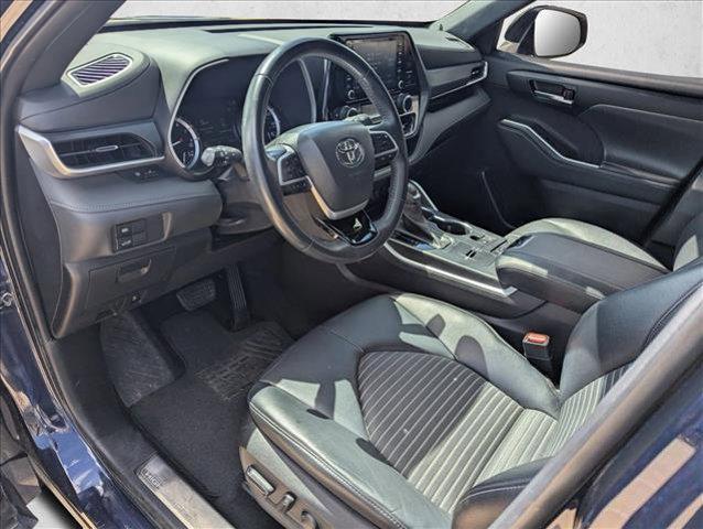 used 2022 Toyota Highlander car, priced at $31,713