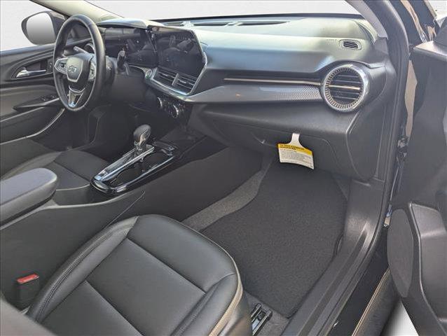 new 2025 Chevrolet Trax car, priced at $27,585