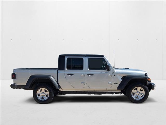 used 2023 Jeep Gladiator car, priced at $27,510