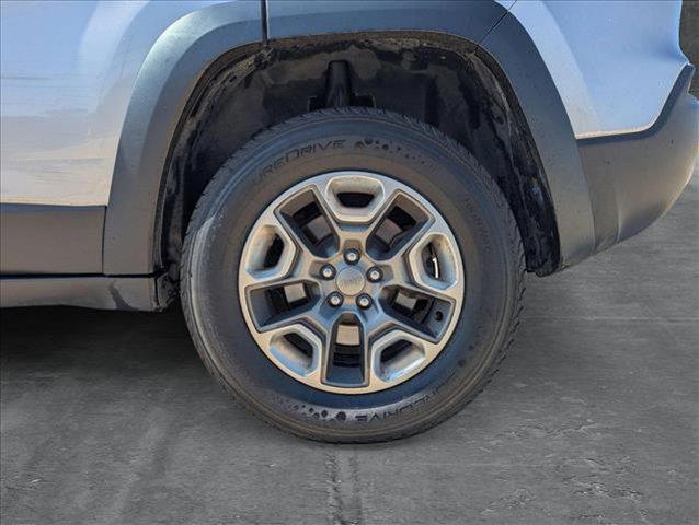 used 2019 Jeep Cherokee car, priced at $17,990