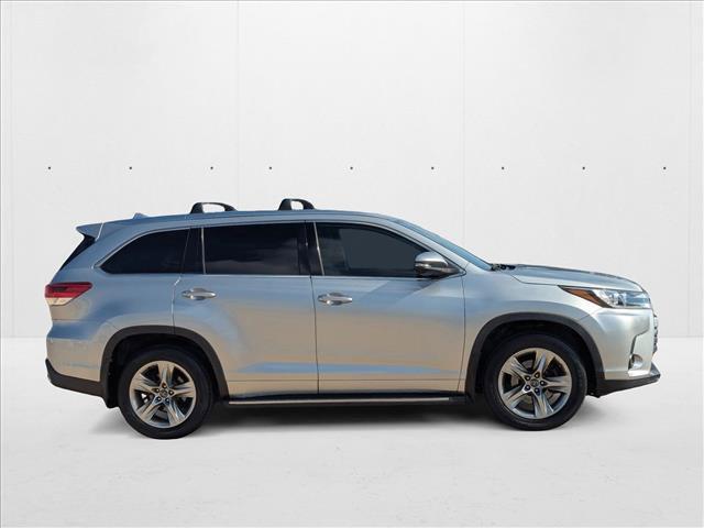 used 2018 Toyota Highlander car, priced at $29,325
