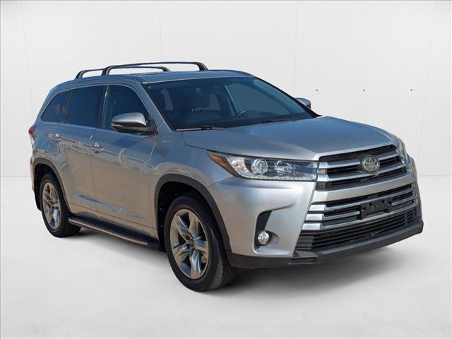 used 2018 Toyota Highlander car, priced at $29,325