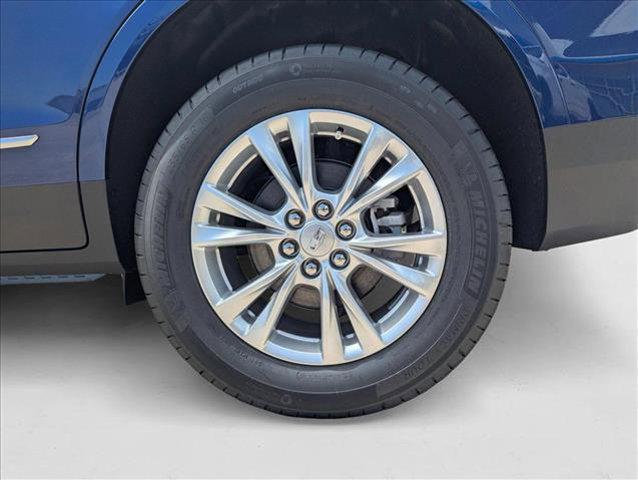 new 2025 Cadillac XT5 car, priced at $45,840