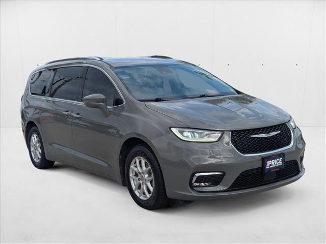 used 2021 Chrysler Pacifica car, priced at $17,919