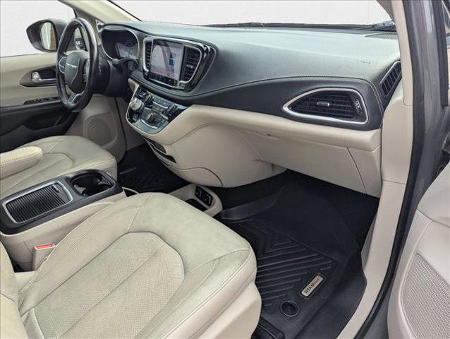 used 2021 Chrysler Pacifica car, priced at $17,919