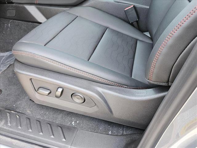 new 2025 Chevrolet Colorado car, priced at $48,015