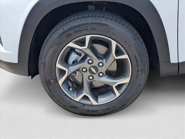 new 2025 Chevrolet Trax car, priced at $24,095