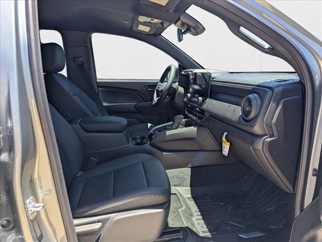 new 2025 Chevrolet Colorado car, priced at $40,995