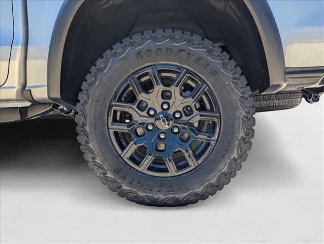 new 2025 Chevrolet Colorado car, priced at $40,995