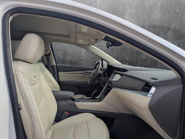used 2022 Cadillac XT5 car, priced at $30,809