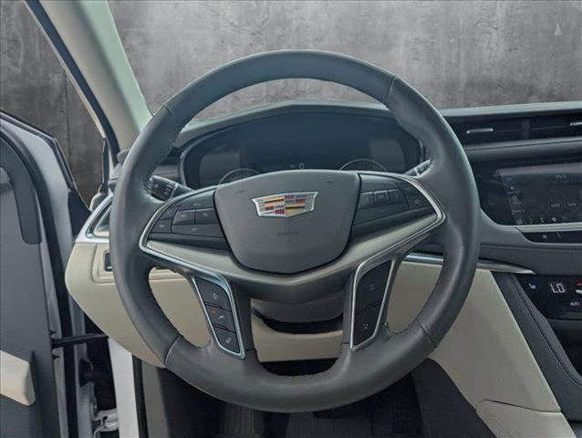 used 2022 Cadillac XT5 car, priced at $30,809