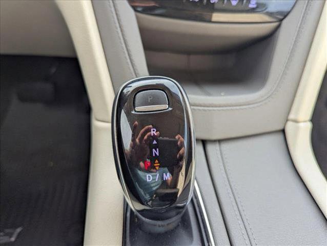 used 2022 Cadillac XT5 car, priced at $30,809