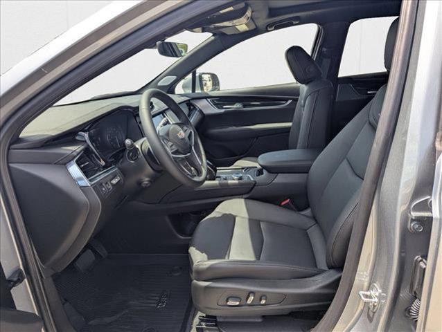 new 2025 Cadillac XT5 car, priced at $56,290