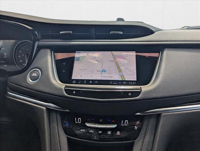 new 2025 Cadillac XT5 car, priced at $56,290