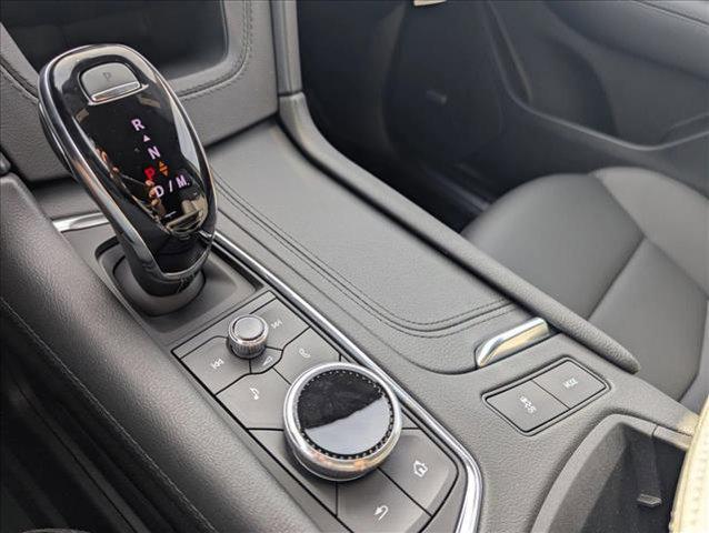 new 2025 Cadillac XT5 car, priced at $45,215