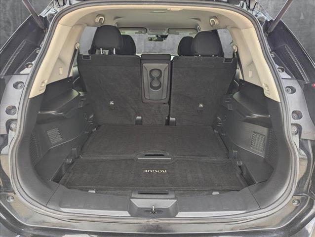 used 2019 Nissan Rogue car, priced at $15,919