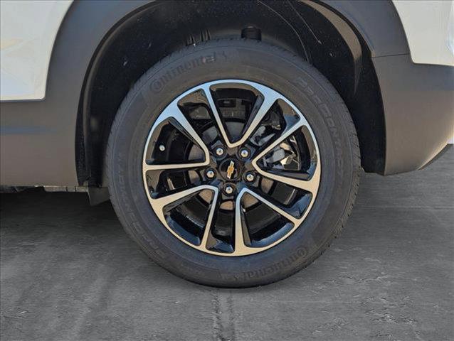 new 2025 Chevrolet TrailBlazer car, priced at $28,475