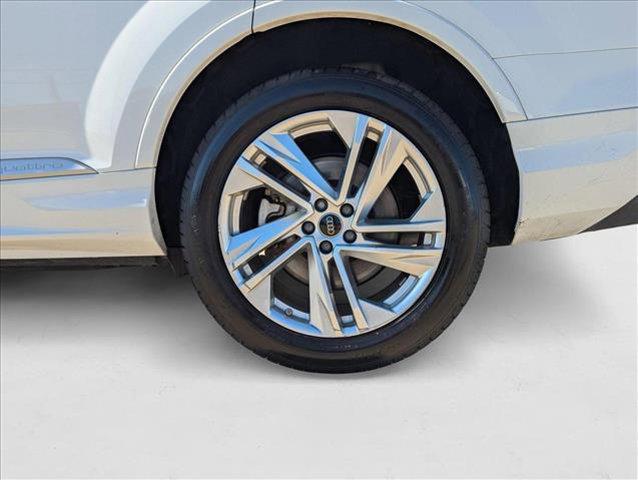 used 2024 Audi Q7 car, priced at $41,720