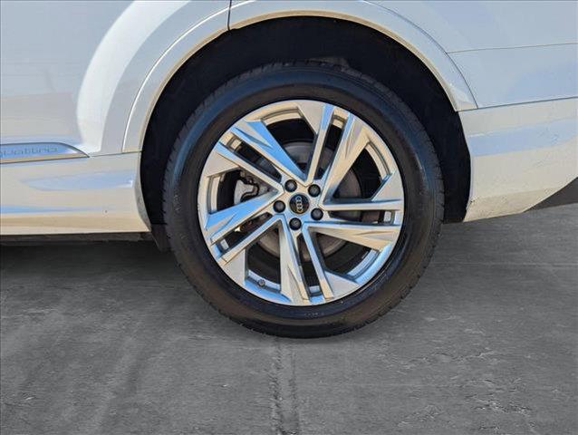 used 2024 Audi Q7 car, priced at $49,612