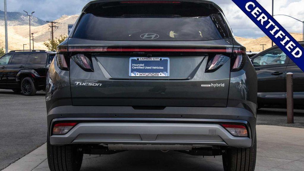 used 2025 Hyundai TUCSON Hybrid car, priced at $35,550