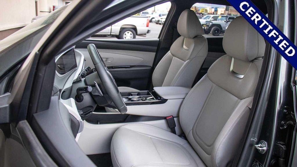 used 2025 Hyundai TUCSON Hybrid car, priced at $35,550