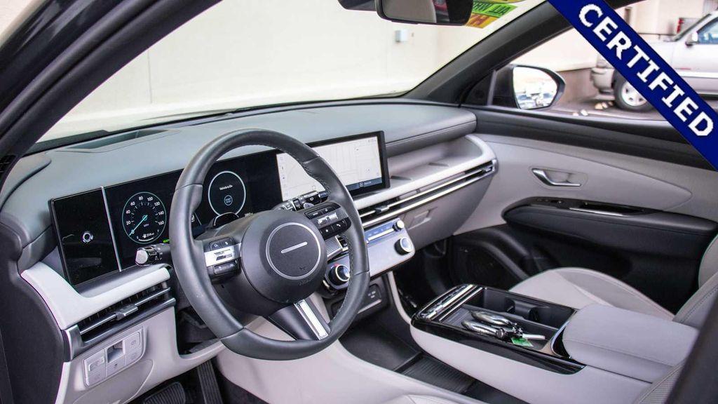 used 2025 Hyundai TUCSON Hybrid car, priced at $35,550