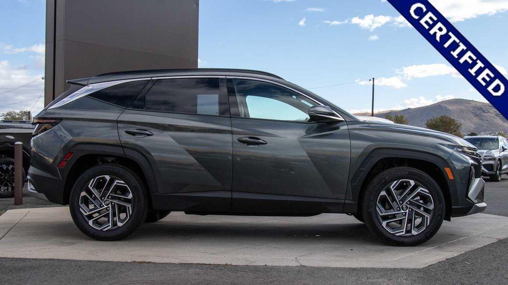 used 2025 Hyundai TUCSON Hybrid car, priced at $35,550