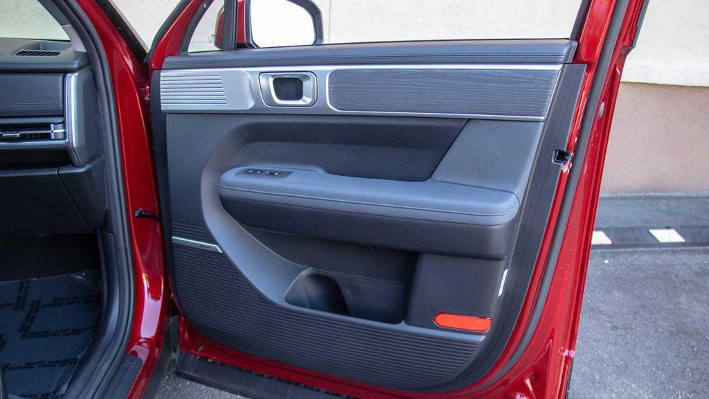 new 2025 Hyundai Santa Fe car, priced at $47,223