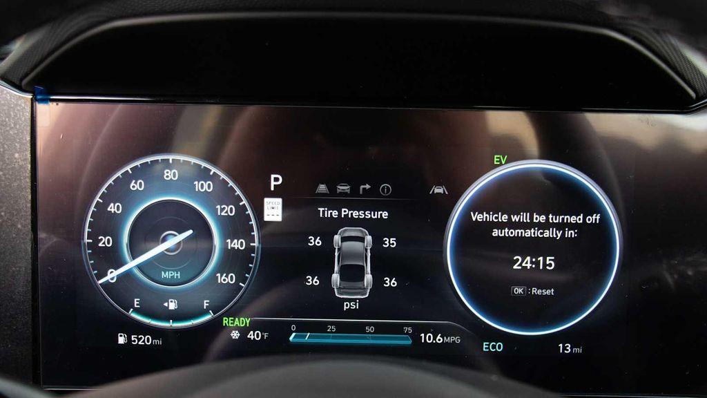 new 2025 Hyundai Elantra car, priced at $29,190