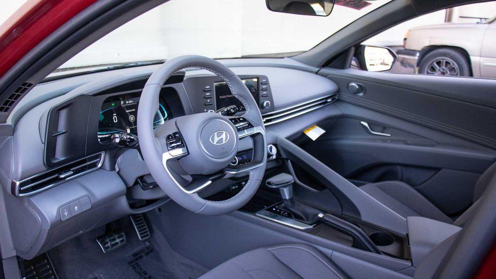 new 2025 Hyundai Elantra car, priced at $25,465