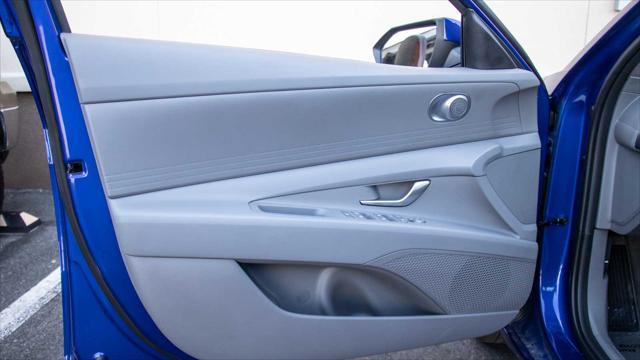 new 2025 Hyundai ELANTRA HEV car, priced at $27,225