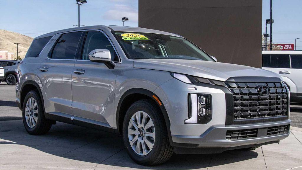 new 2025 Hyundai Palisade car, priced at $39,871