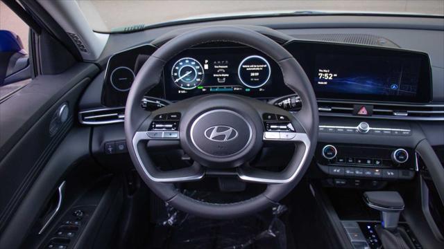 new 2024 Hyundai Elantra car, priced at $31,210