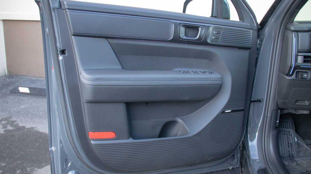 new 2025 Hyundai Santa Fe car, priced at $48,542