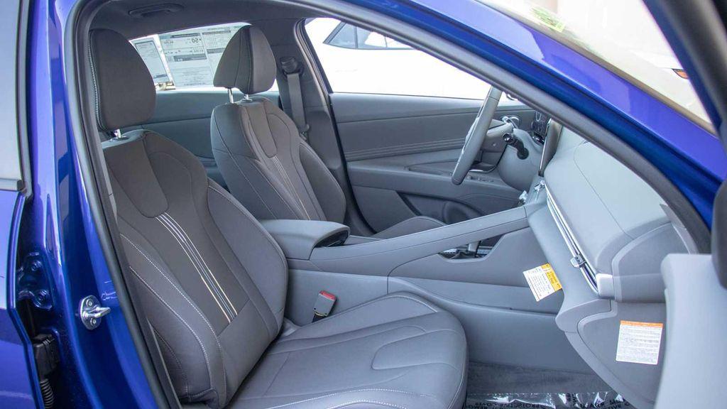 new 2025 Hyundai Elantra car, priced at $29,185