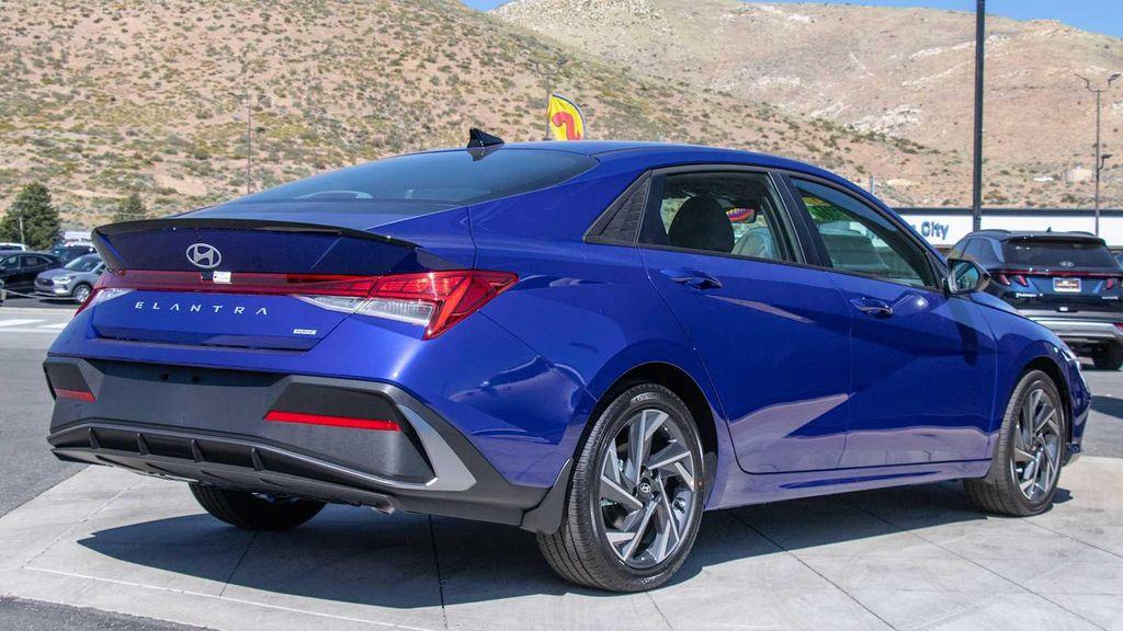 new 2025 Hyundai Elantra car, priced at $29,185