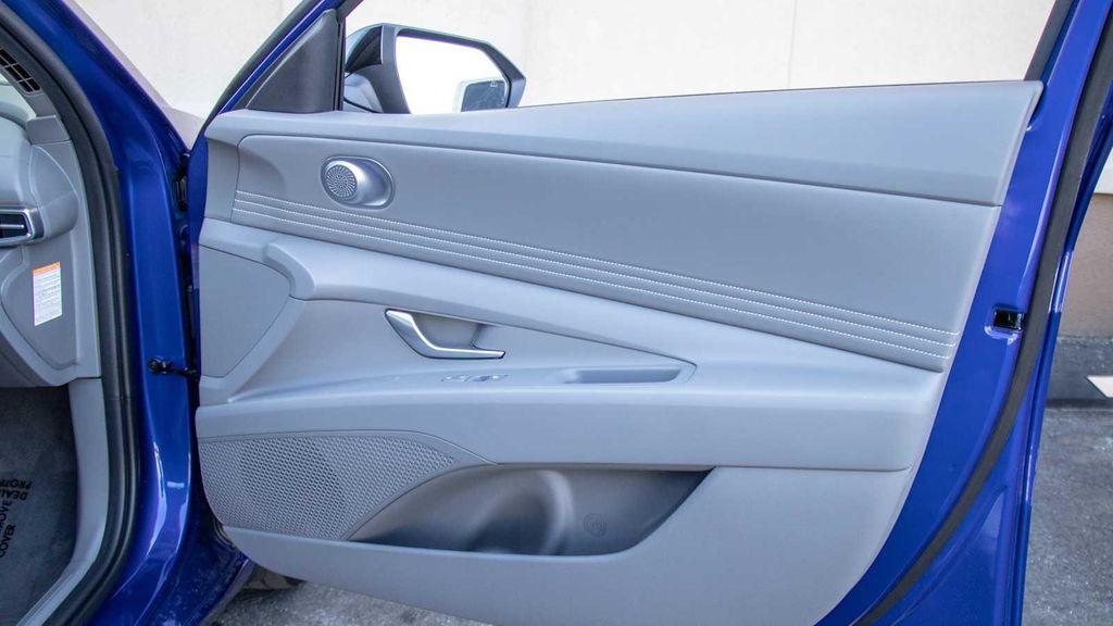 new 2025 Hyundai Elantra car, priced at $29,185