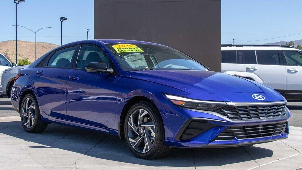 new 2025 Hyundai Elantra car, priced at $29,185
