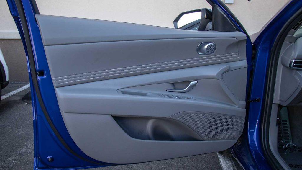 new 2025 Hyundai Elantra car, priced at $29,185