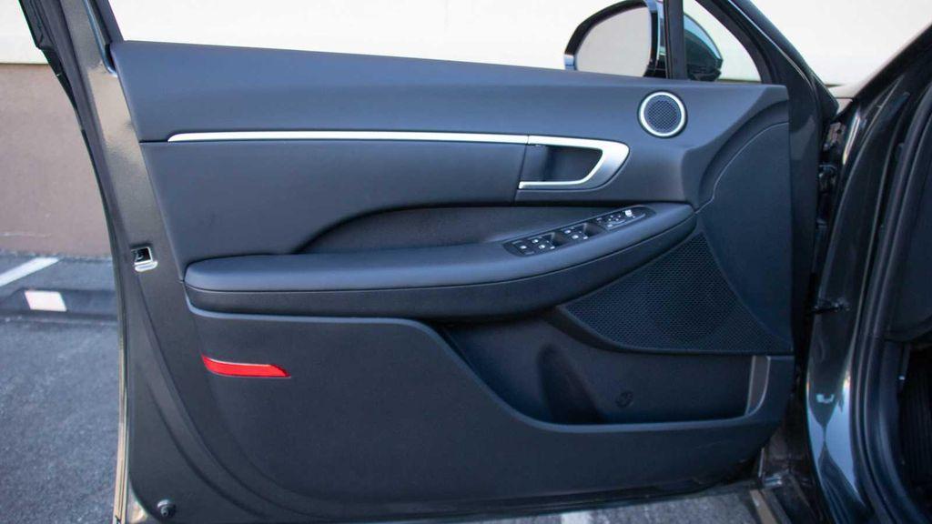 new 2025 Hyundai Sonata car, priced at $28,590