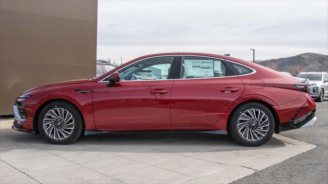 new 2025 Hyundai Sonata Hybrid car, priced at $40,003